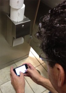 toilet texting Toilet Texting